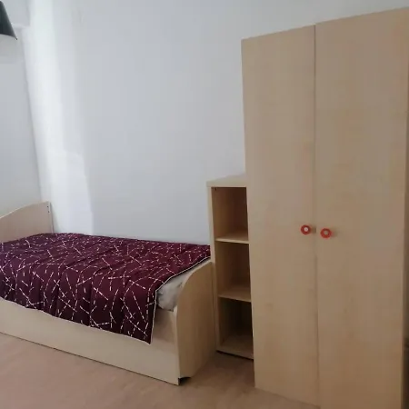 Denica Hostal